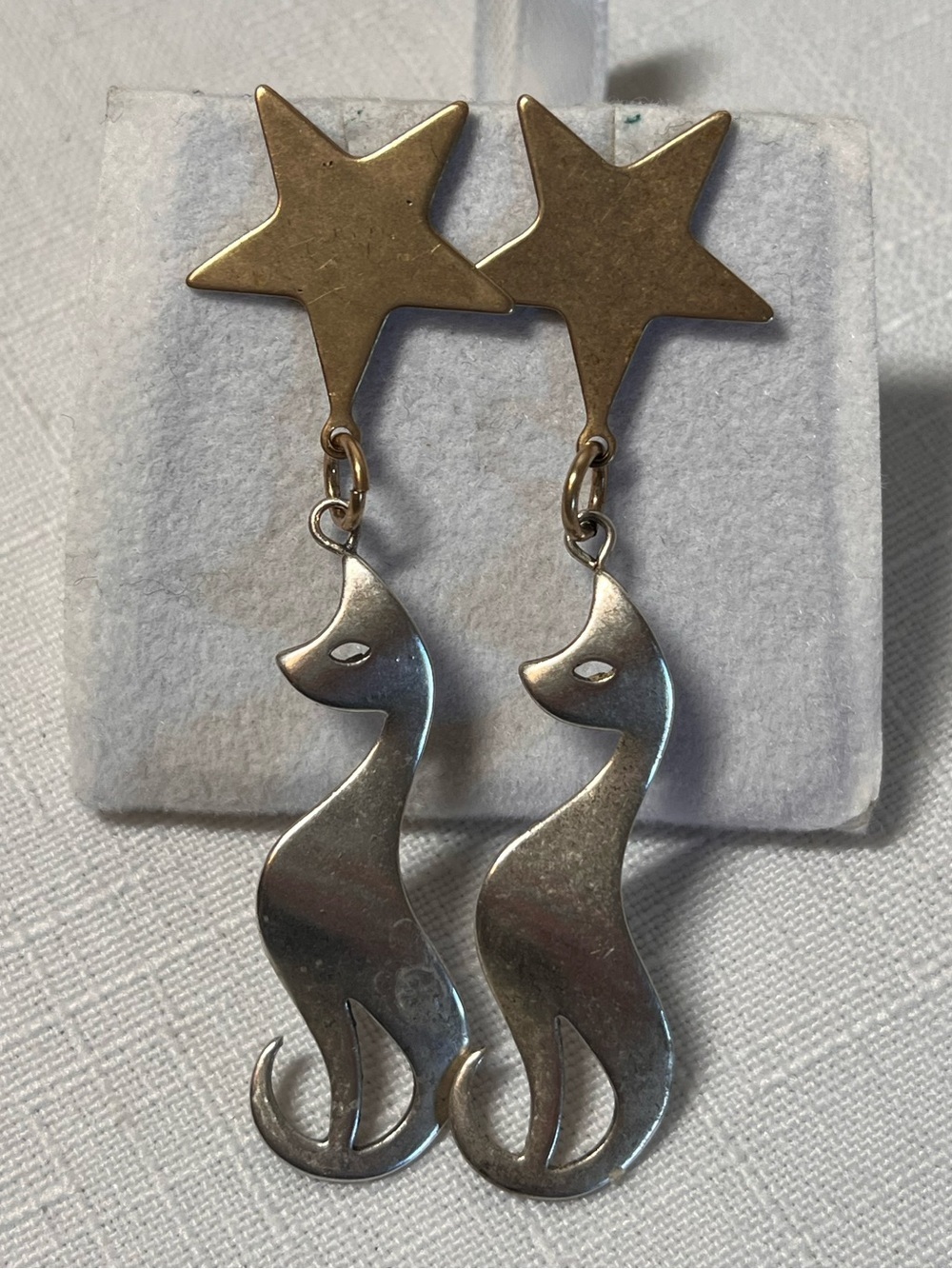 Susan L Richardson Signed Silver-tone Cat Earrings with gold-tone stars